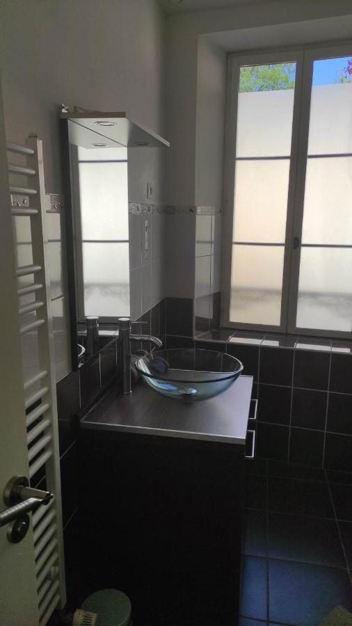 Aubigny Sur Nere Aparthotel Buitenkant foto